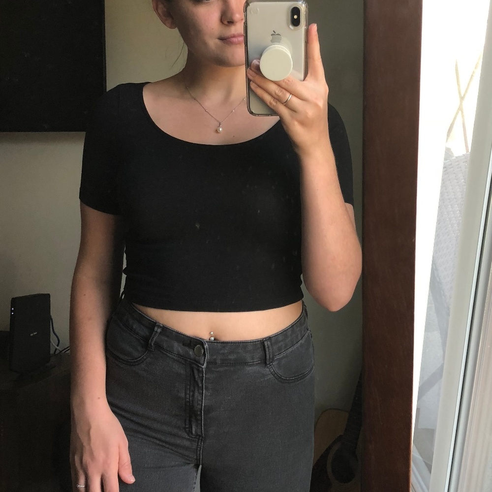 Short Sleeve Crop Top